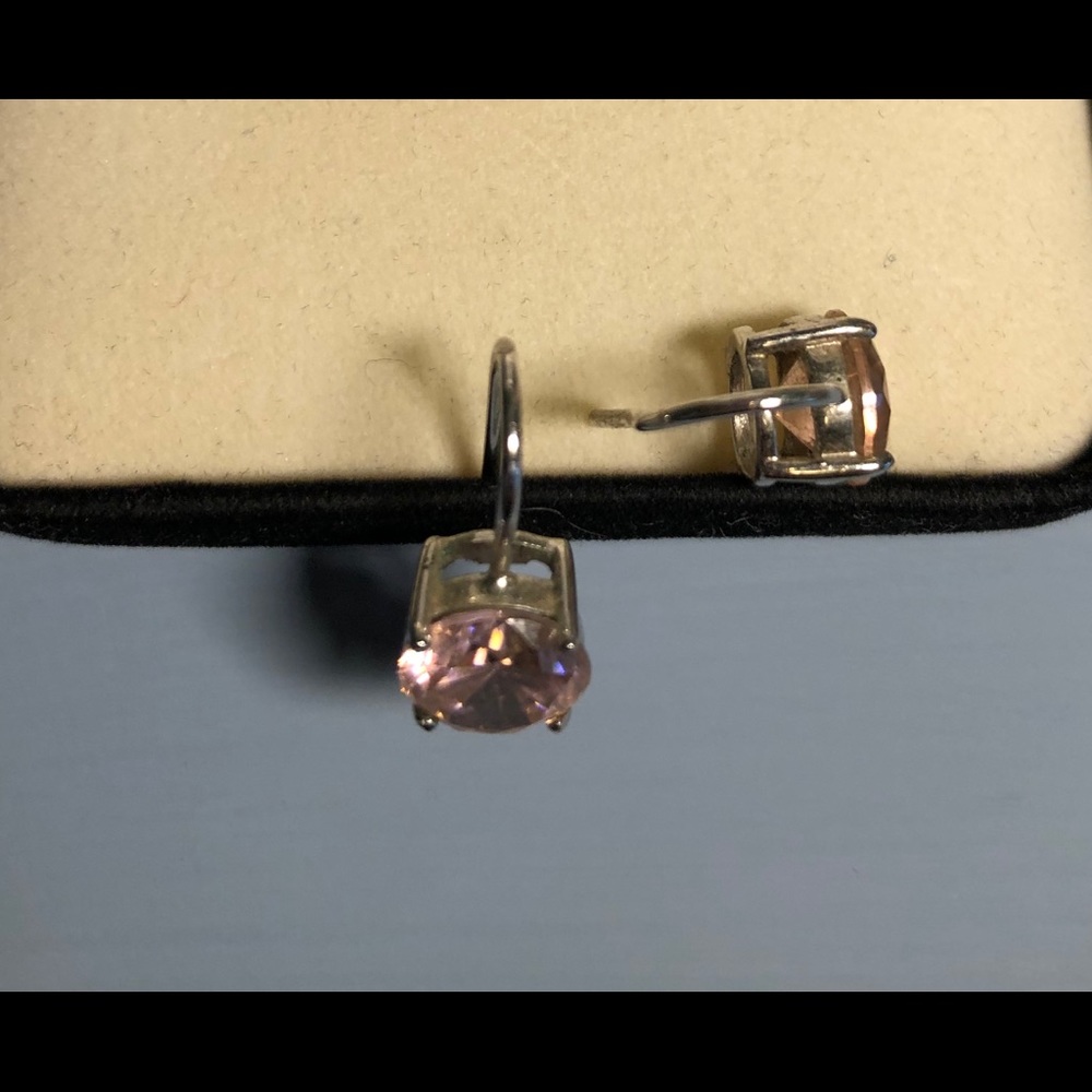 Earings - Picture 4 of 5